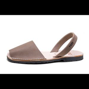 Pons Avarcas Classic Leather Sandal in Taupe